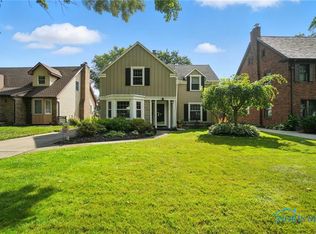 2326 Densmore Dr, Toledo, OH 43606