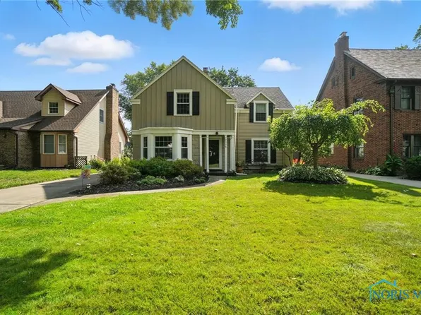 2326 Densmore Dr, Toledo, OH 43606