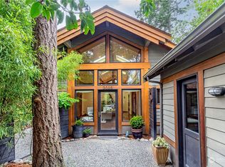 2035 Cleveland St, Port Townsend, WA 98368