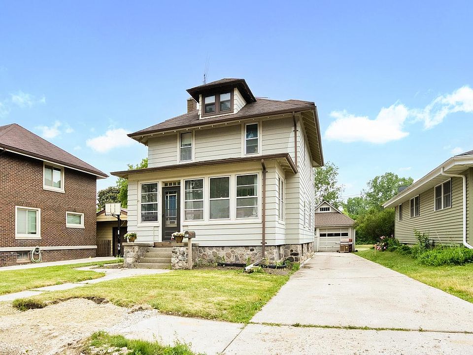 607 East Clifford STREET, Plymouth, WI 53073 Zillow