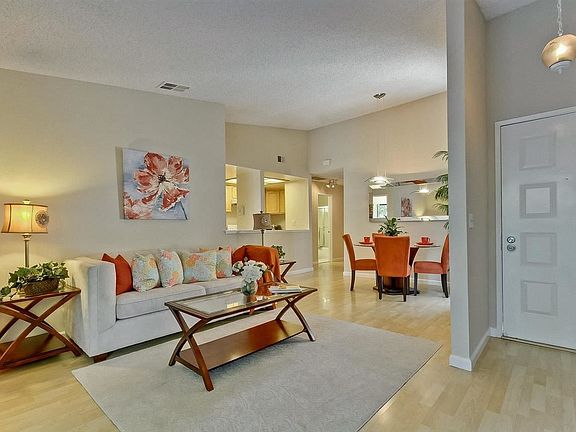 3rd image of 5036 Crandallwood Dr