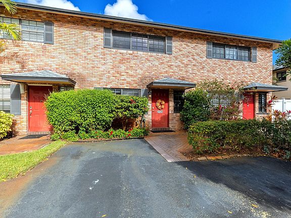 2nd image of 2134 NE 9th Avenue #2134