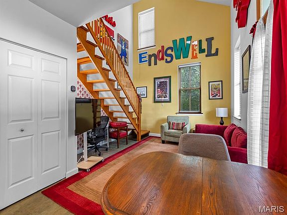3rd image of 1014 Geyer Ave