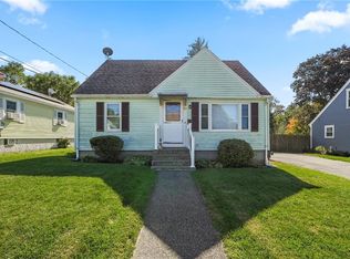 87 Vincent Ave, East Providence, RI 02914