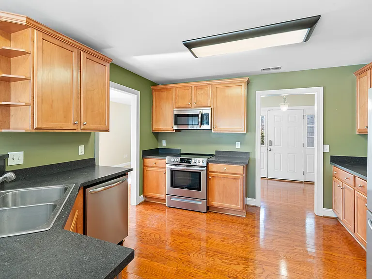 5003 Summerswell Ln SE — Photo 18