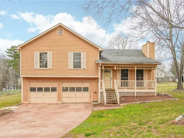 28 Sumer Ln S, Douglasville, GA 30134