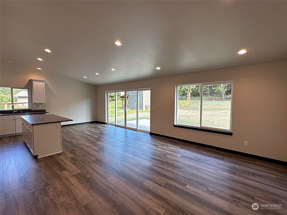 3rd image of 2564 San Juan Street