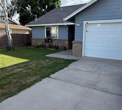 2nd image of 867 I St