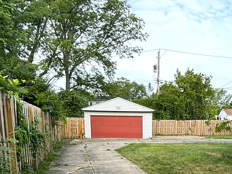 725 Shelley Pkwy — Photo 21