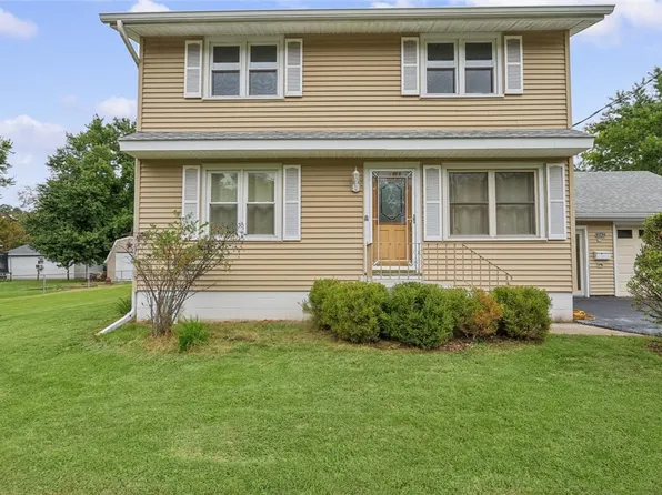 5542 Thrush Ave, Decatur, IL 62521