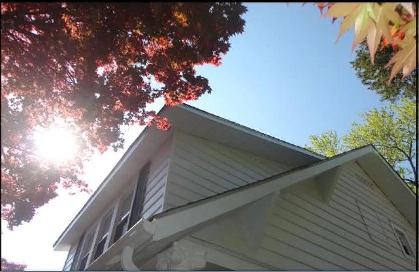 4211 Mary Ave — Photo 2