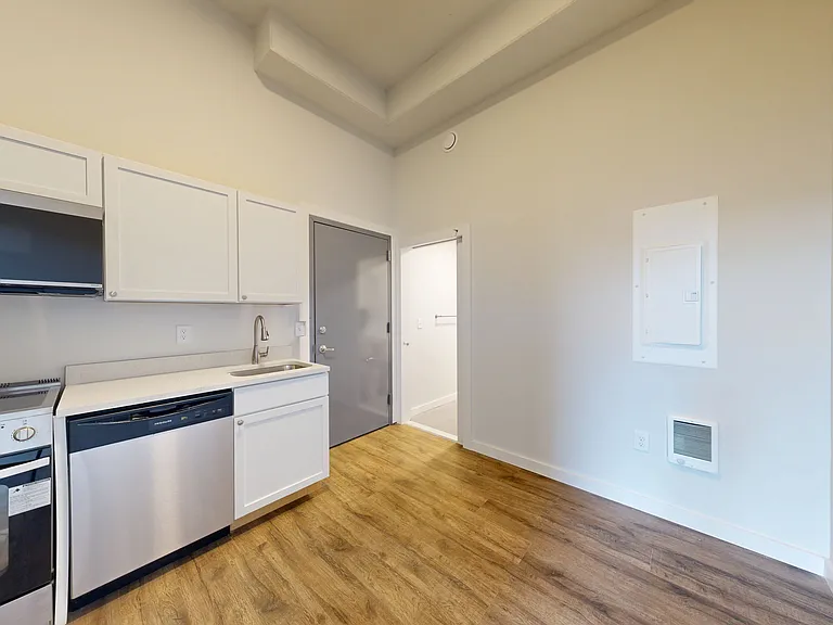 Fleetwood Lofts — Photo 73