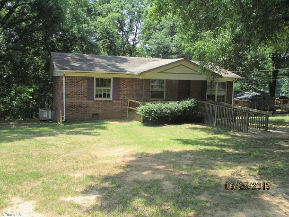 1st image of 210 Bedford Dr
