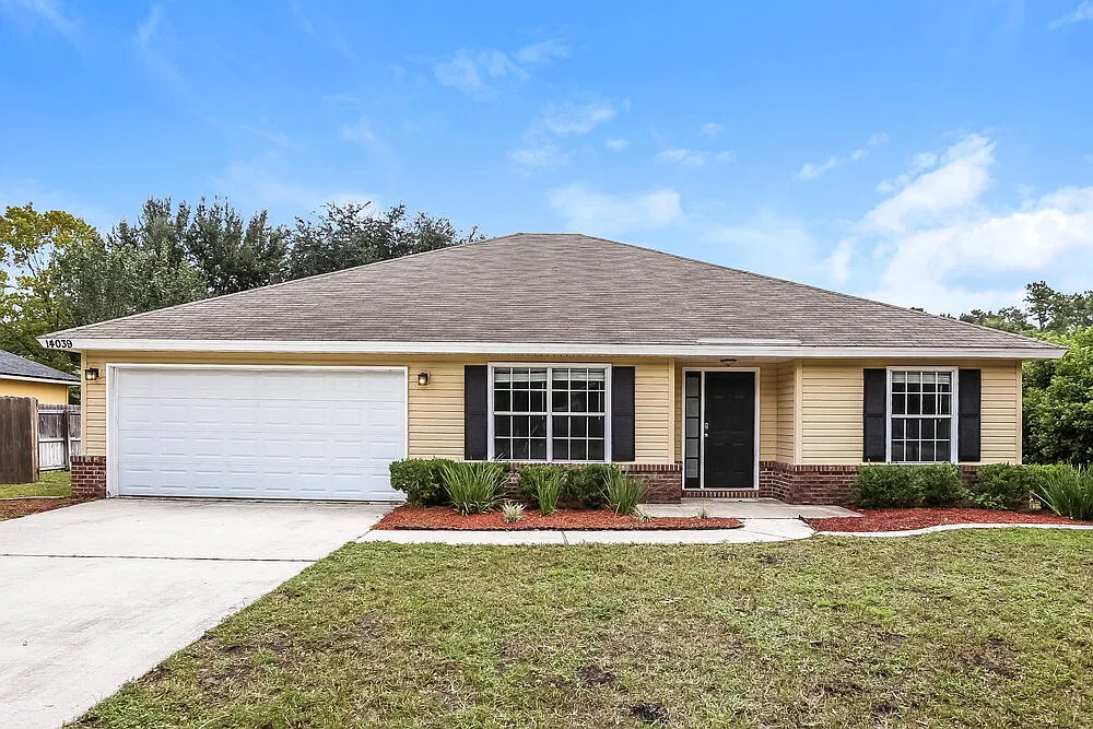 3 bed, 2.0 bath, 1833 sqft, $1,895 — Photo 1