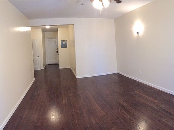 4th image of 650 Ocean Ave #3Z