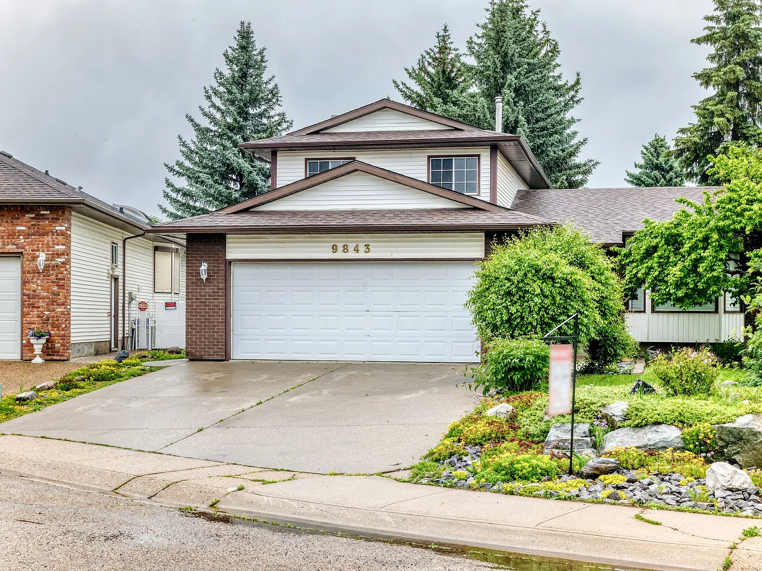 PN (631) Well-Maintained 6-Bedroom Home with Large Yard in La Perle — Photo 2