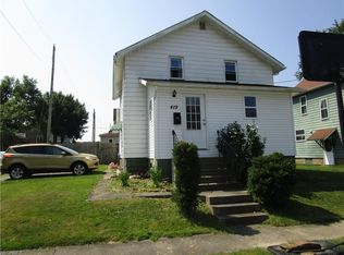 419 E North Ave, East Palestine, OH 44413