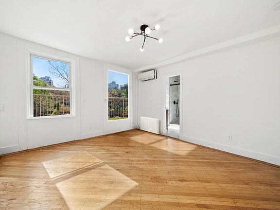 5th image of 366 Clermont Ave Floor 3