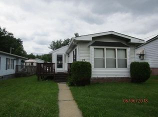 15 Locust Ave, Moundsville, WV 26041