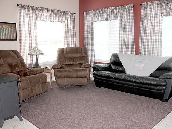 5th image of 2390 Mayfield Dr