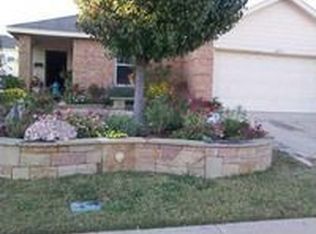 6913 Meadow Way Ln, Fort Worth, TX 76179