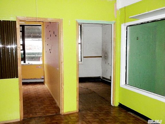 2nd image of 9609 Roosevelt Ave