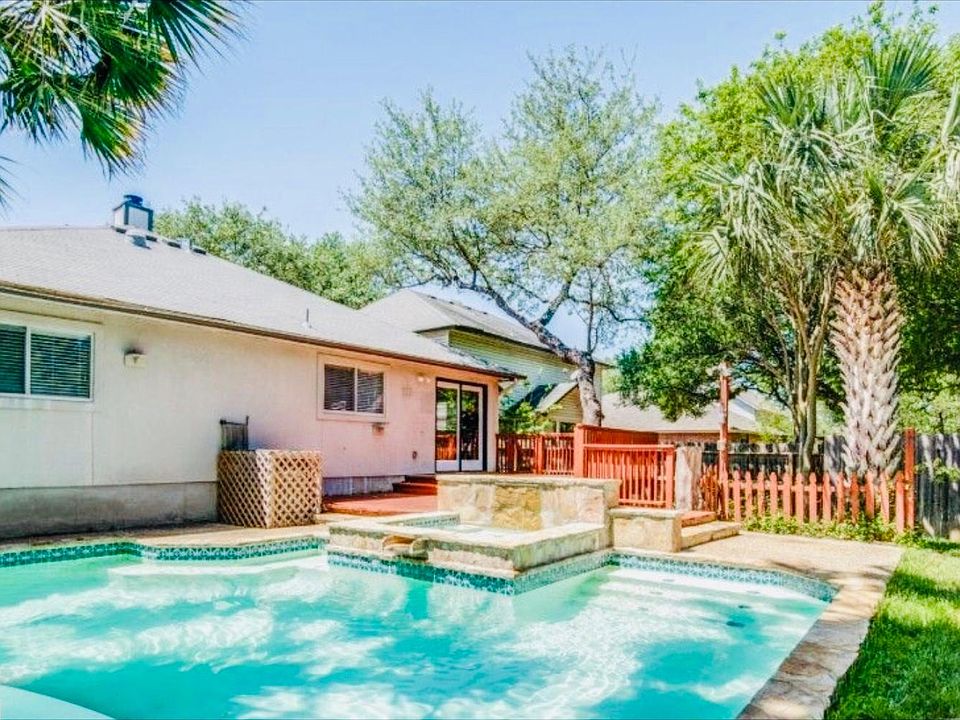 2nd image of 15806 Lomita Springs Dr