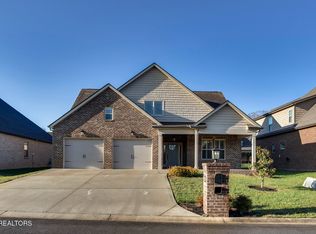 249 Olympic Dr, Lenoir City, TN 37771
