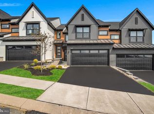 2139 S Autumn Chase Dr #20-04, Mechanicsburg, PA 17055