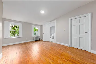 135 Quincy Street, #4