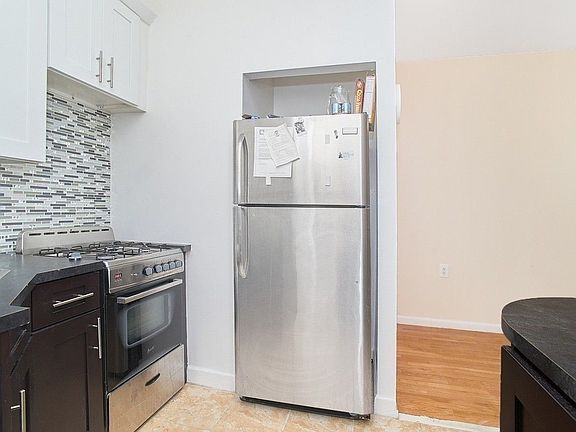 4th image of 146 W 111th St #1