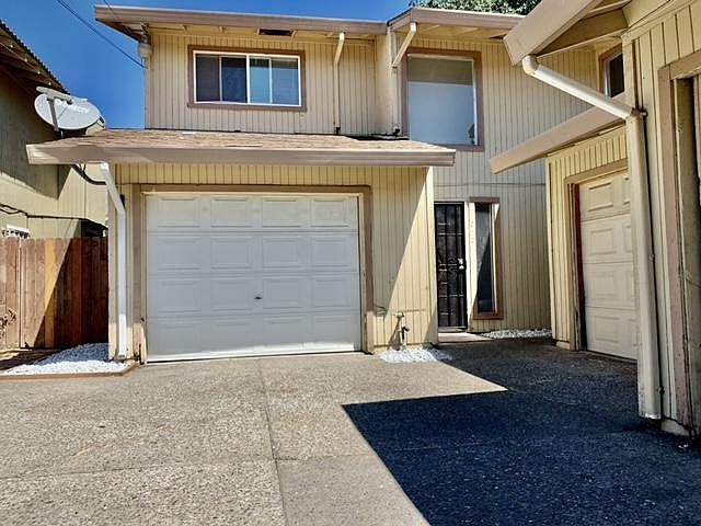 1st image of 1055 Porter Ave