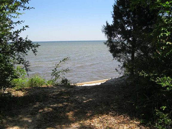 2nd image of 4466 Hickory Shores Blvd