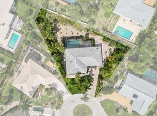 547 Chert Ct, Sanibel, FL 33957