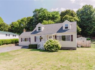 118 Hinsdale Rd, Camillus, NY 13031