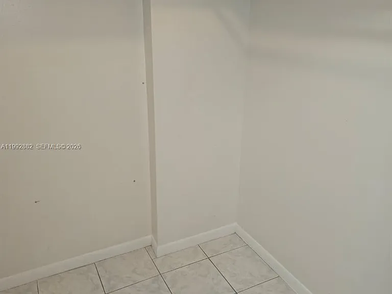 320 NE 12th Ave #703 — Photo 22
