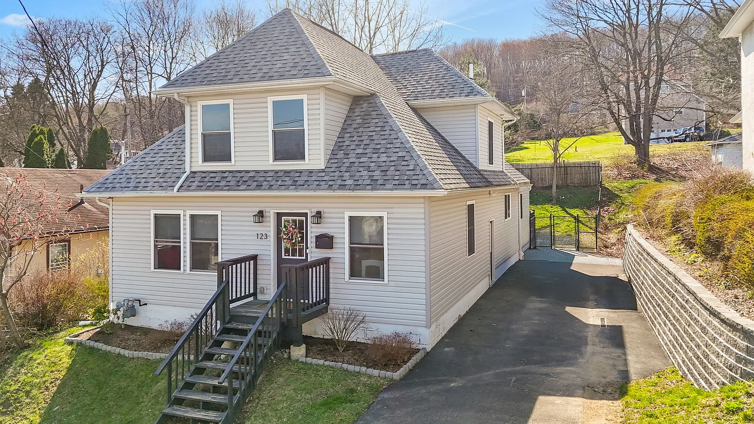 123 Robble Ave photo 1