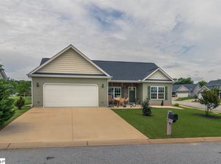 267 Sleepy River Rd, Simpsonville, SC 29681