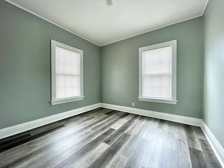 21491 Naumann Ave — Photo 5