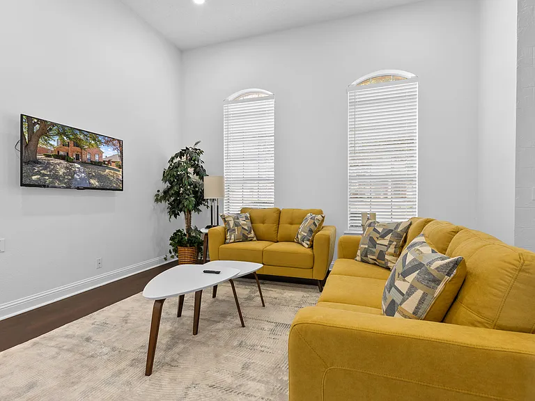 4216 Creekstone Dr — Photo 4