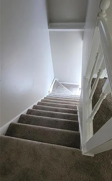 2085 Lenoa Ln — Photo 3