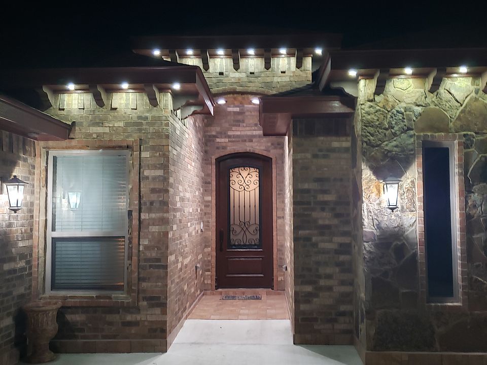 1st image of 323 Valle Alto Dr