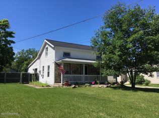 801 W Montcalm St, Greenville, MI 48838