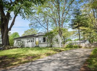 4 Woodlawn St, Northborough, MA 01532