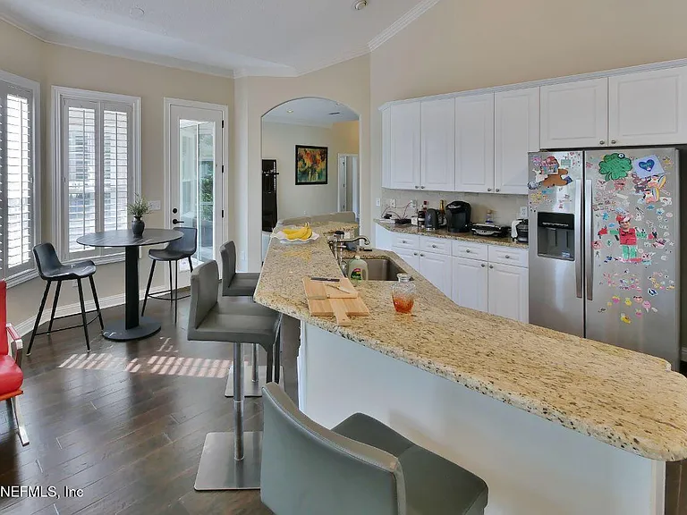 141 Deer Cove Dr — Photo 11