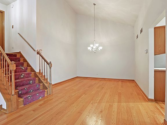 4th image of 16118 Lake Villa Ave