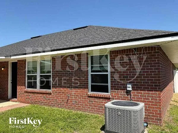 1242 Summit Oaks Dr E — Photo 10