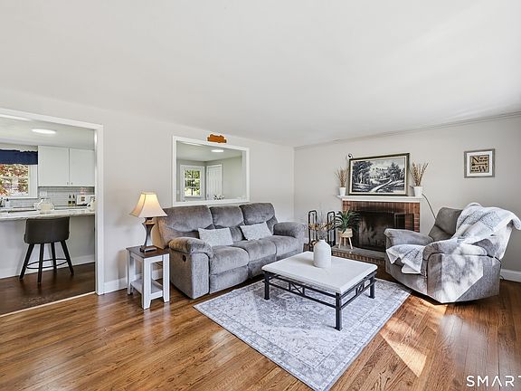 3rd image of 18 Clearview Drive