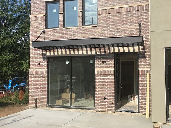 2nd image of 1690 S Grant St