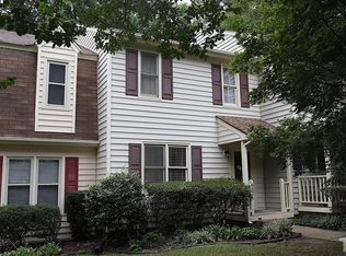 6513 English Oaks Dr, Raleigh, NC 27615